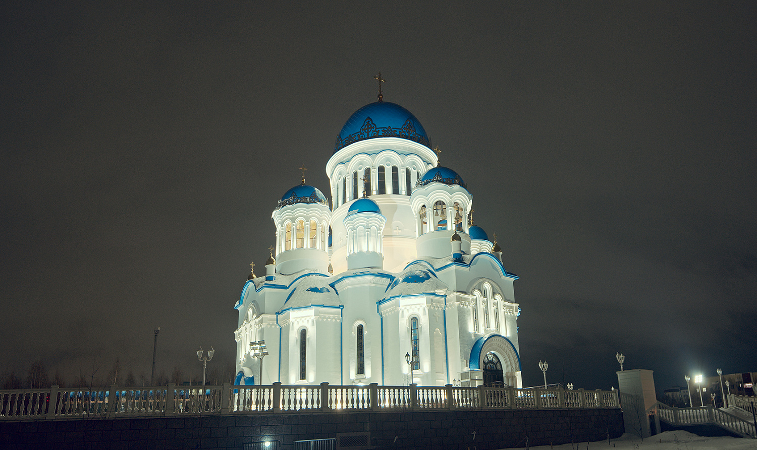 Свято-Троицкий кафедральный собор город Сургут