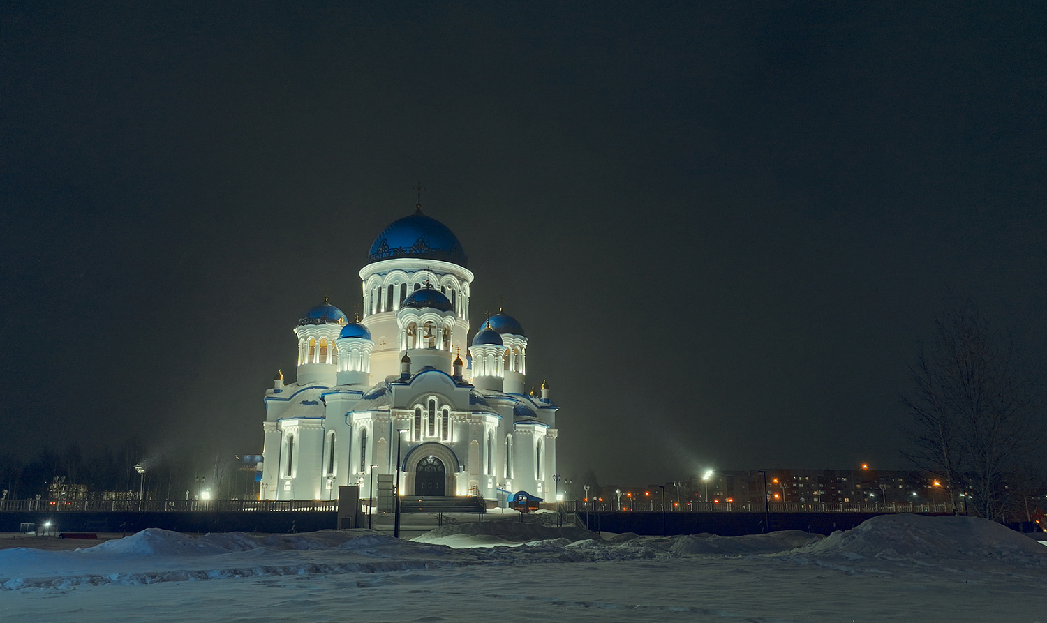 Свято-Троицкий кафедральный собор город Сургут
