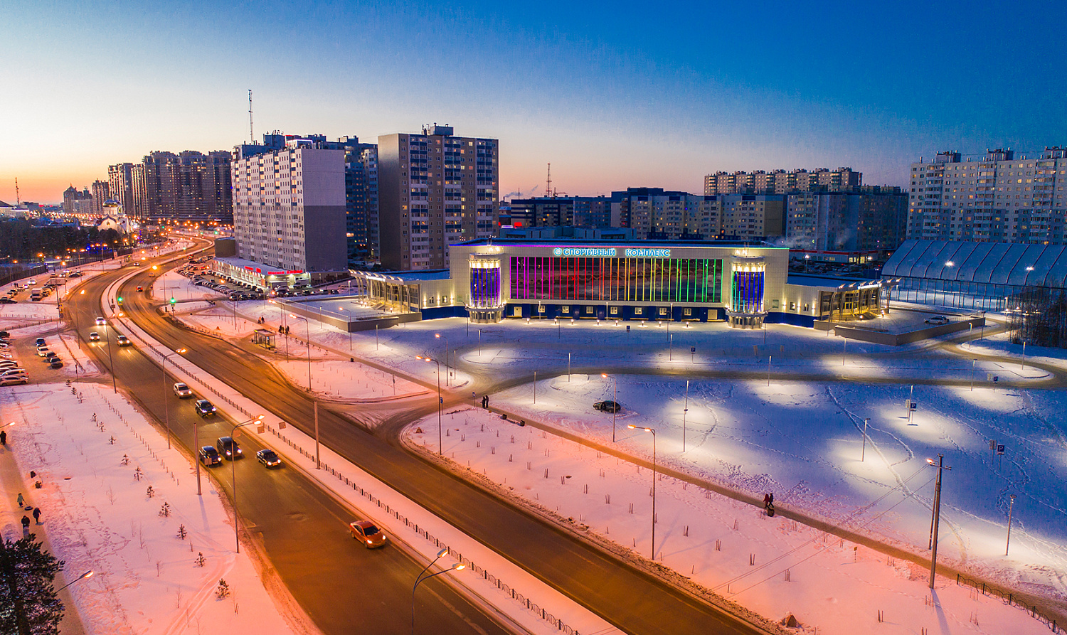 Спортивный комплекс Олимп с 50 метровым бассейном город Сургут